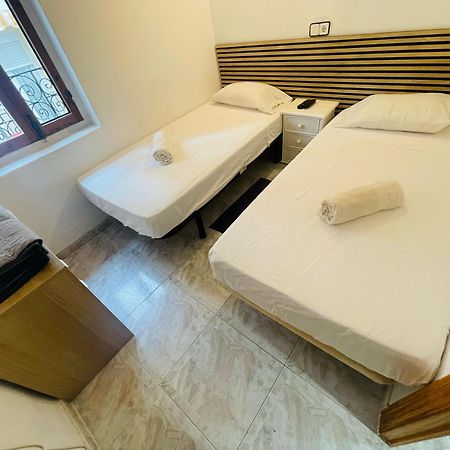 Alex Apartments Бенідорм Екстер'єр фото