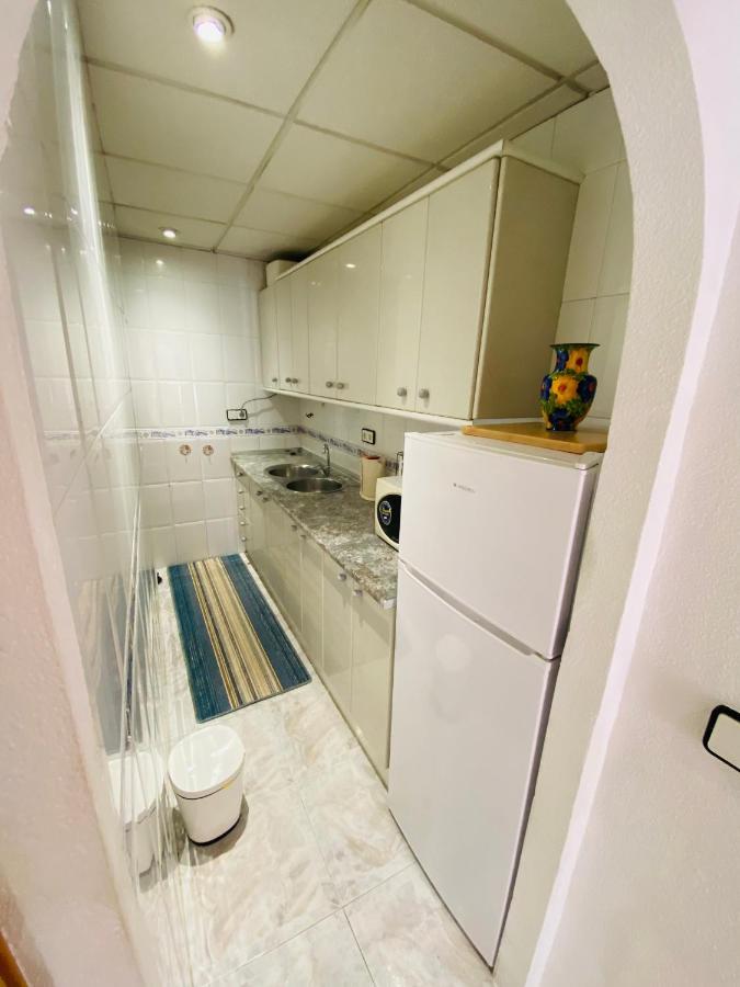 Alex Apartments Бенідорм Екстер'єр фото